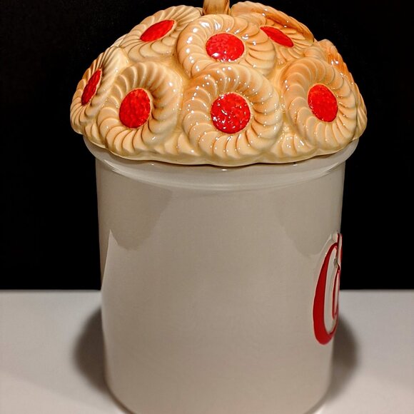 Munch-Time Berry Swirl Ceramic Cookie Jar - Picture 4 of 9